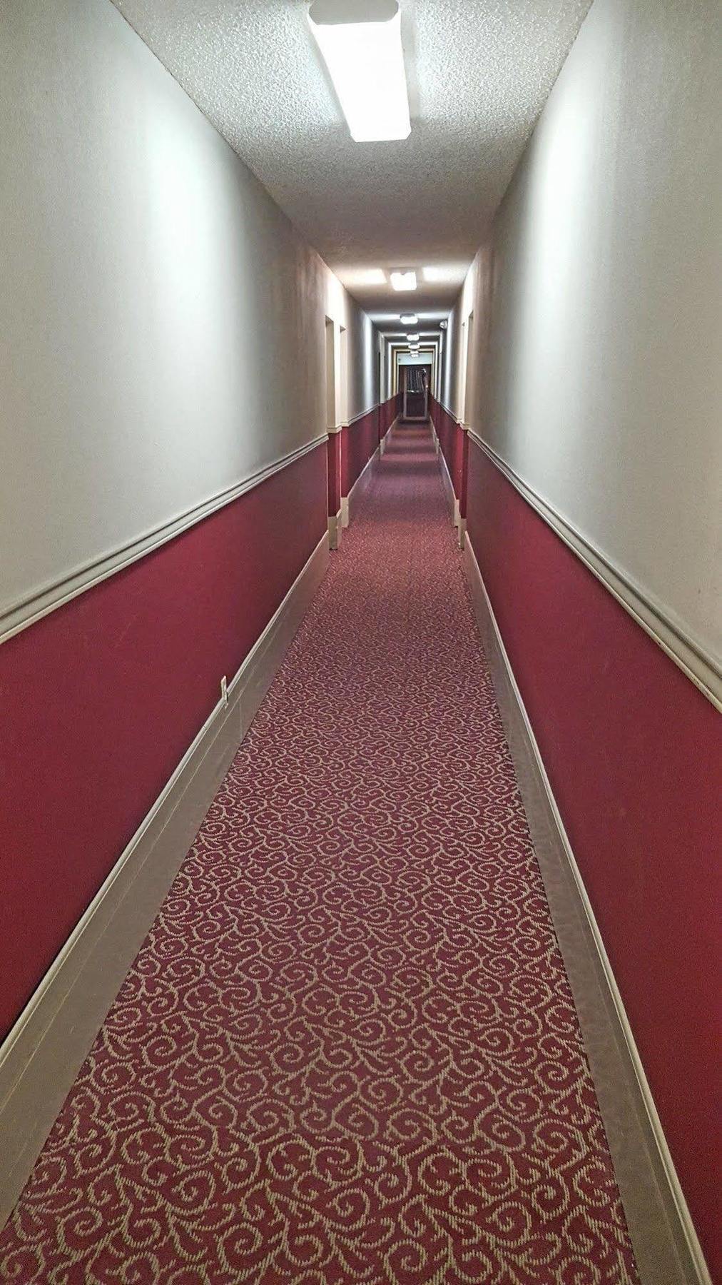 Rodeway Inn 2*